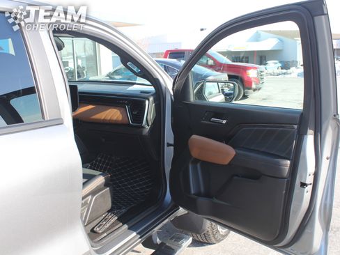 Certified 2023 GMC Canyon AT4 w/ Canyon Safety Plus Package image 26