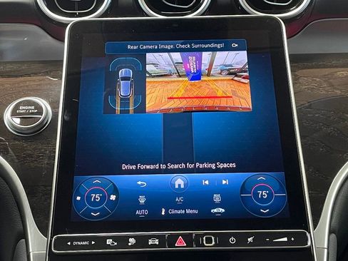 Used 2025 Mercedes-Benz GLC 350e 4MATIC image 40