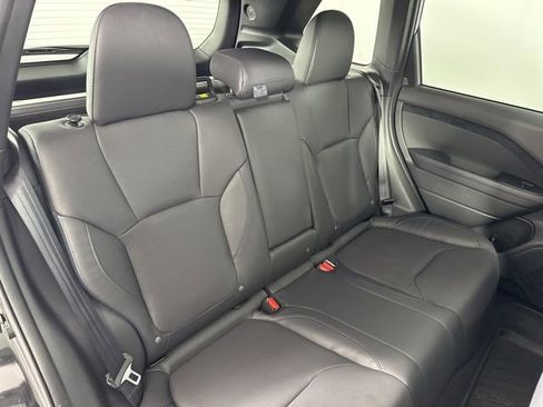 Used 2025 Subaru Forester Limited AWD/4WD image 29