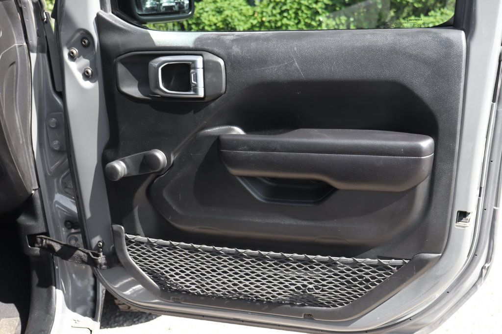 Used 2021 Jeep Wrangler Sport AWD/4WD image 36