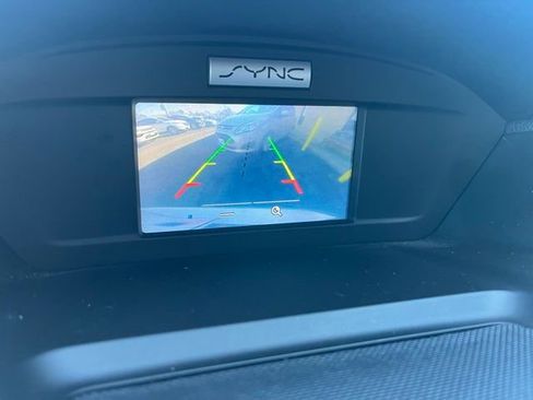 Used 2017 Ford C-MAX SE FWD image 3