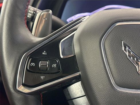 Used 2021 Chevrolet Corvette 2LT w/ Z51 Performance Package image 18