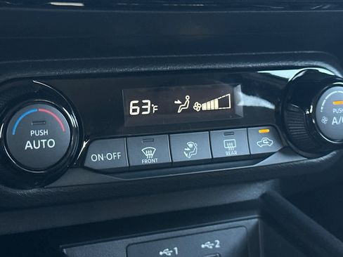 New 2026 Nissan Kicks SV w/ Illumination Package image 21