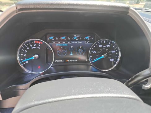 Used 2019 Ford F250 Lariat w/ Lariat Value Package AWD/4WD image 25