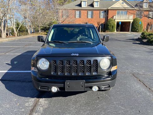 Used 2015 Jeep Patriot Sport image 3