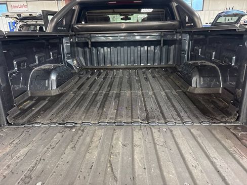 Used 2019 Chevrolet Silverado 1500 Custom Trail Boss AWD/4WD image 28