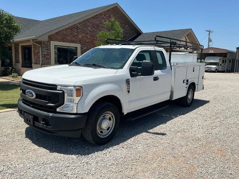 Used 2021 Ford F350 XL w/ Power Equipment Group RWD image 1