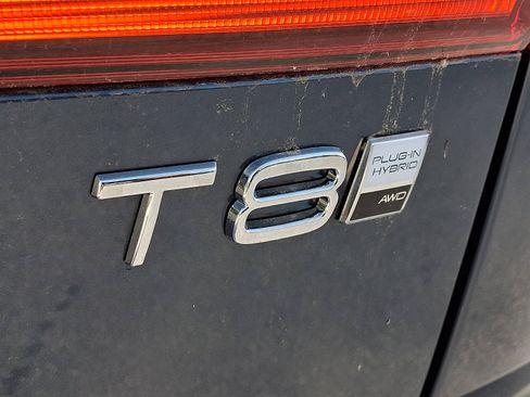 New 2026 Volvo XC60 T8 Ultra w/ Protection Package Premier AWD/4WD image 15