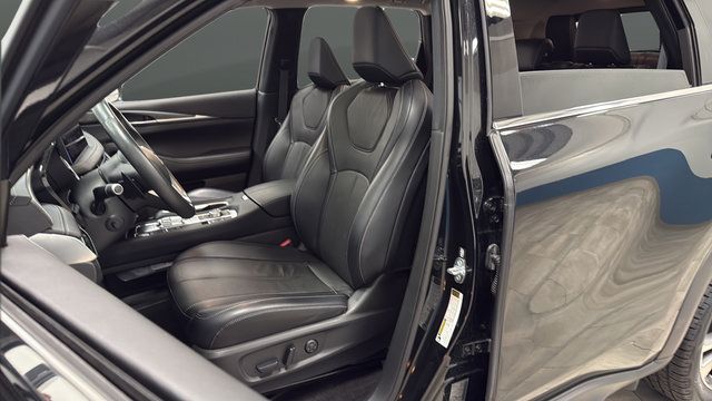 Used 2023 INFINITI QX60 Luxe AWD/4WD image 9