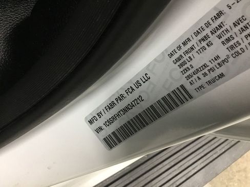 Used 2022 RAM 1500 Limited w/ Body-Colour Bumper Group image 8