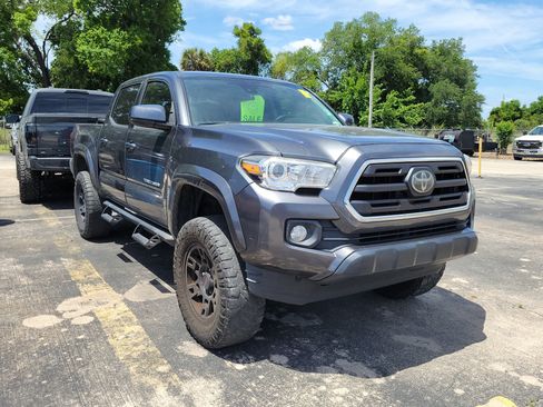 Used 2019 Toyota Tacoma SR5 image 6
