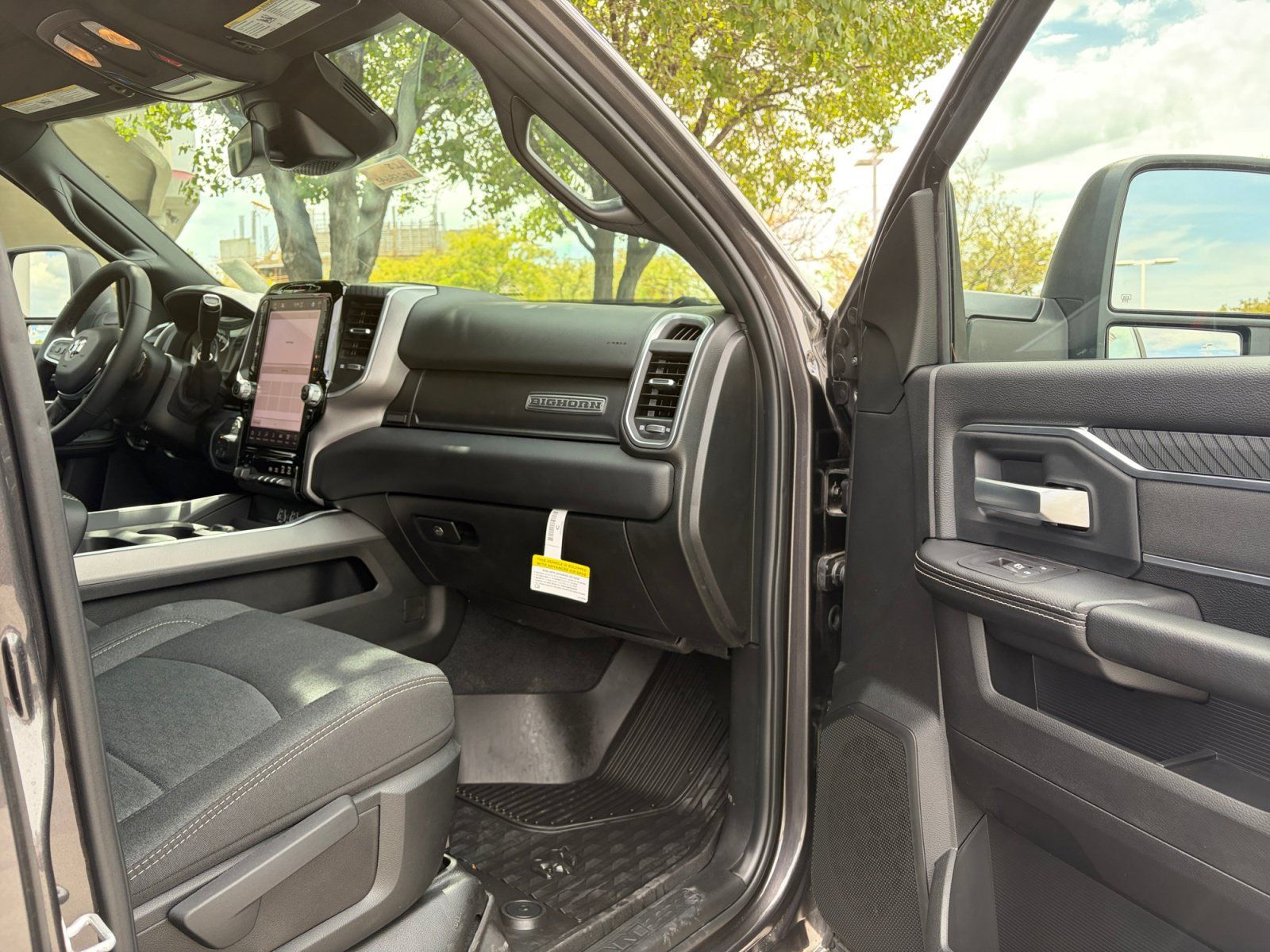 New 2026 RAM 3500 Big Horn AWD/4WD image 27