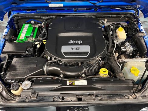 Used 2016 Jeep Wrangler Unlimited Sport image 19