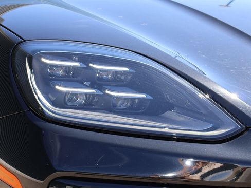 Certified 2024 Porsche Cayenne Coupe AWD/4WD image 14