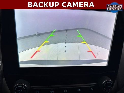 Used 2021 Ford EcoSport SE w/ SE Convenience Package image 3