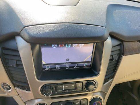 Used 2018 GMC Yukon Denali w/ Denali Ultimate Package image 12