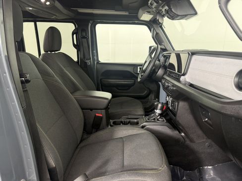 Used 2025 Jeep Wrangler Unlimited Sport S 4xe w/ Convenience Group image 10