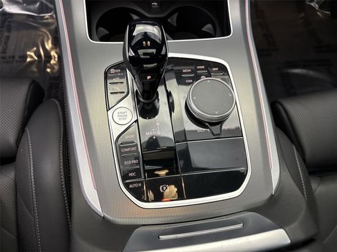 Used 2023 BMW X5 xDrive40i w/ Climate Comfort Package image 23