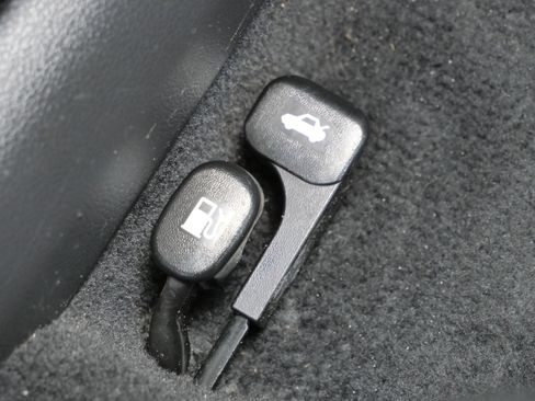 Used 2019 Hyundai Elantra SEL image 34