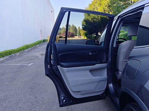 Used 2016 Honda Pilot EX-L image 32
