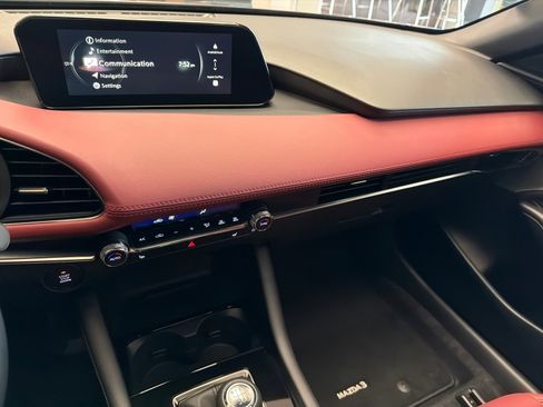 New 2026 MAZDA MAZDA3 2.5 S Hatchback w/ Premium Pkg image 24