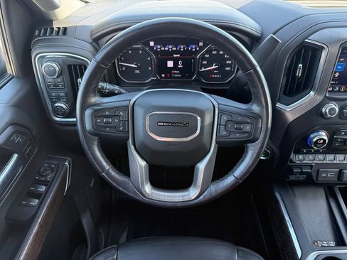 Used 2022 GMC Sierra 3500 Denali AWD/4WD image 14