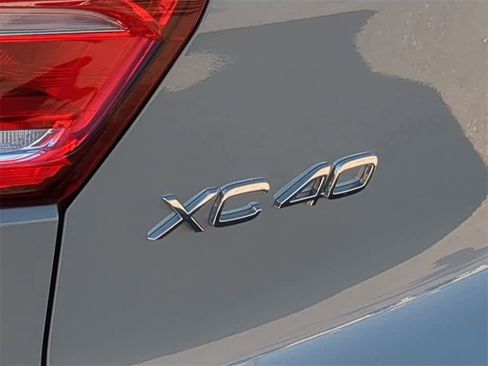 Used 2026 Volvo XC40 B5 Plus w/ Protection Package Premier image 12