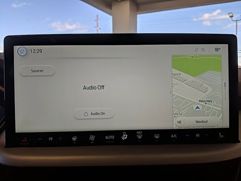 Used 2025 Ford Escape Platinum image 18