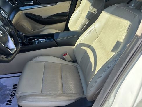 Used 2019 Nissan Maxima 3.5 SL w/ Floor Mat Group FWD image 14