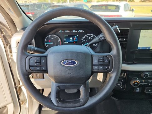 Used 2025 Ford F250 XLT w/ FX4 Off-Road Package AWD/4WD image 16