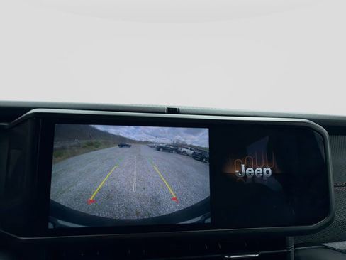 Used 2026 Jeep Wrangler Unlimited Rubicon image 25