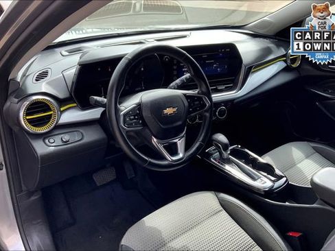 Used 2024 Chevrolet Trax LT w/ Driver Confidence Package image 14