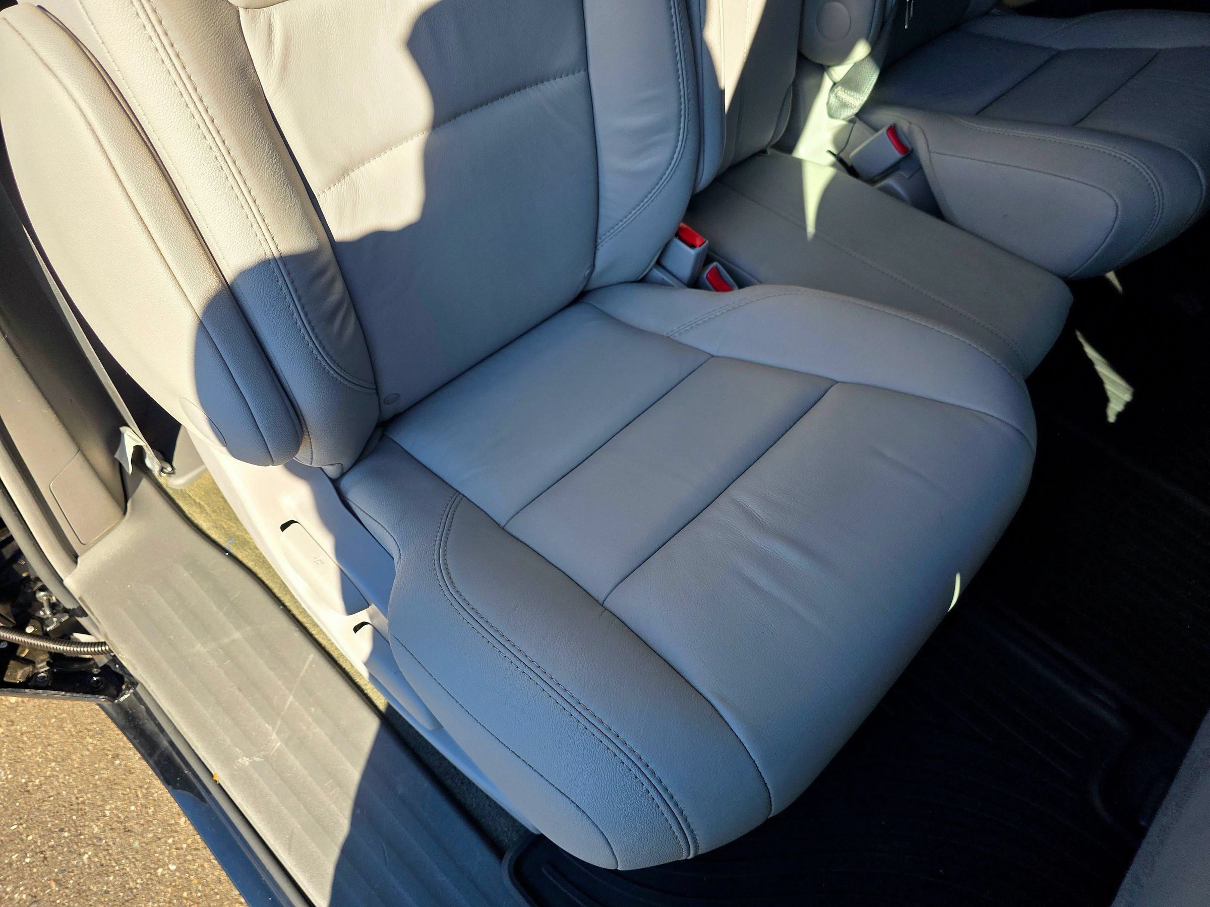 Used 2017 Toyota Sienna XLE w/ XLE Navigation Package FWD image 57