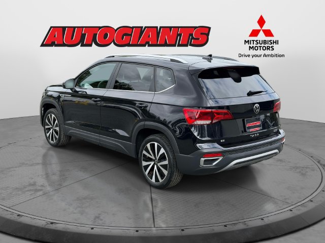 Used 2023 Volkswagen Taos SE FWD image 4