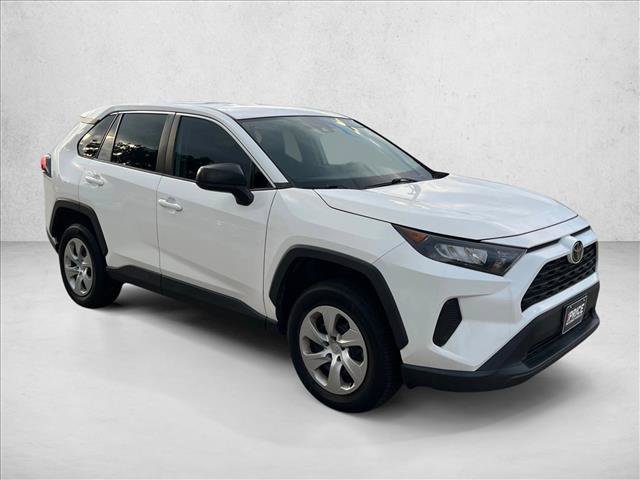 Used 2022 Toyota RAV4 LE FWD image 17