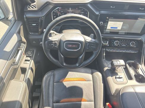 Used 2024 GMC Sierra 1500 AT4 w/ Technology Package image 28