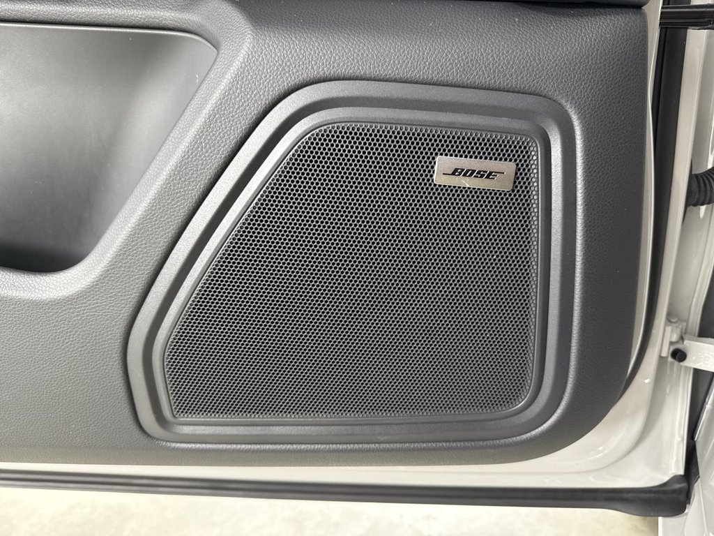 Certified 2025 Porsche Macan S AWD/4WD image 34
