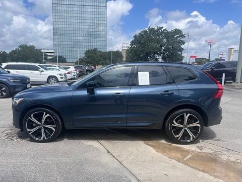 Certified 2023 Volvo XC60 B5 Ultimate w/ Climate Package FWD image 4