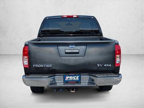 Used 2013 Nissan Frontier SV AWD/4WD image 6