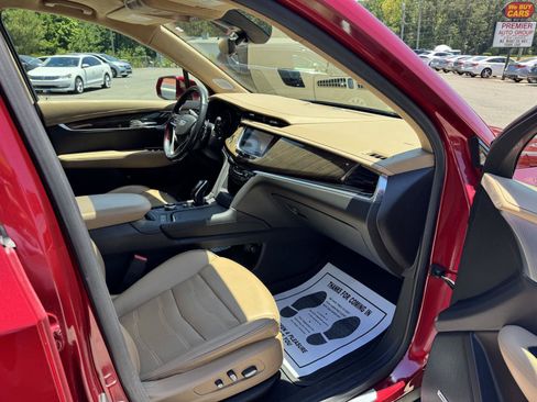 Used 2020 Cadillac XT6 Sport w/ Platinum Package AWD/4WD image 20