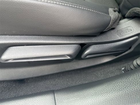 Used 2025 Honda Civic Sport image 14