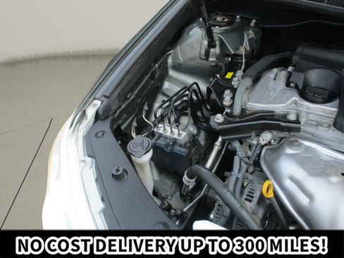 Used 2012 Toyota Camry LE FWD image 25