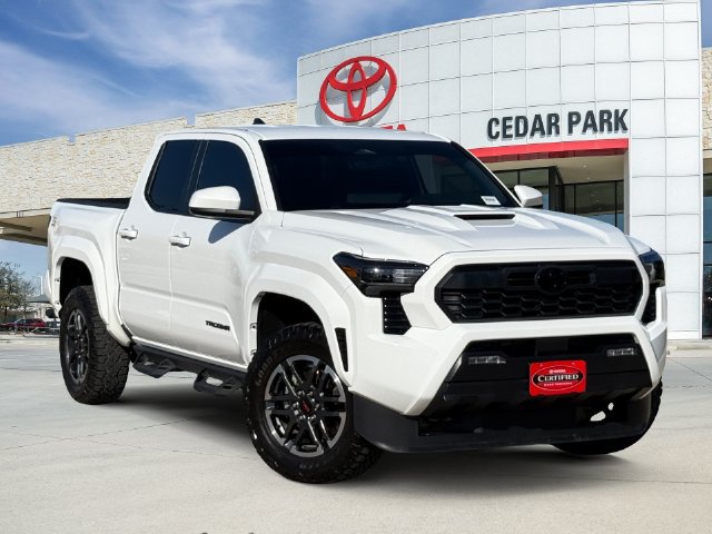 Used 2025 Toyota Tacoma TRD Sport AWD/4WD image 1