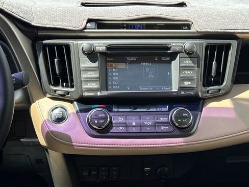 Used 2014 Toyota RAV4 Limited w/ Technology Package FWD image 22