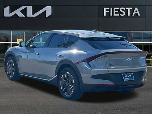 New 2025 Kia EV6 Light w/ Light LR Technology Package image 3