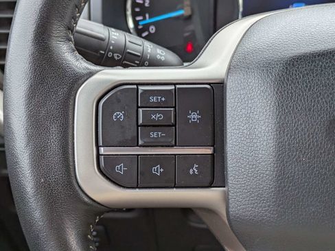 Used 2024 Ford Expedition XLT RWD image 27
