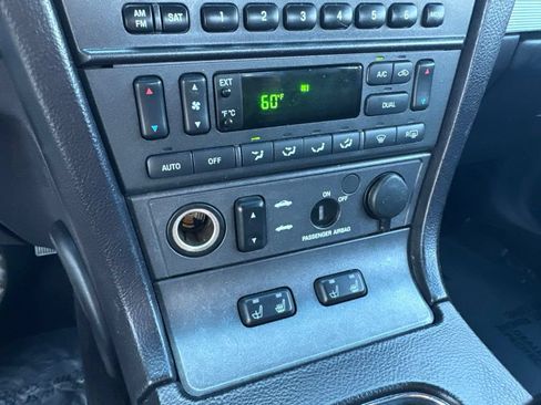 Used 2004 Ford Thunderbird RWD image 21