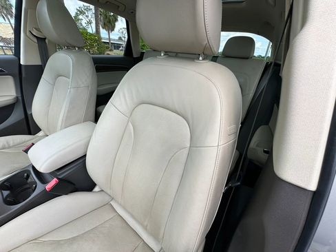 Used 2017 Audi Q5 3.0T Premium Plus w/ Luxury Package AWD/4WD image 21