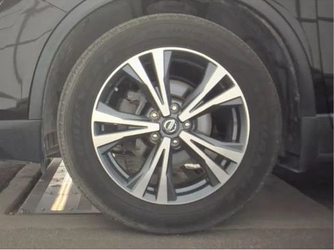 Used 2017 Nissan Rogue SL w/ SL Premium Package image 8