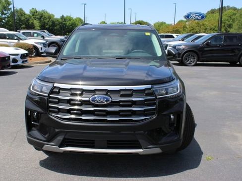 New 2026 Ford Explorer Active RWD image 7